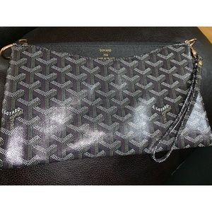Goyard wristlet